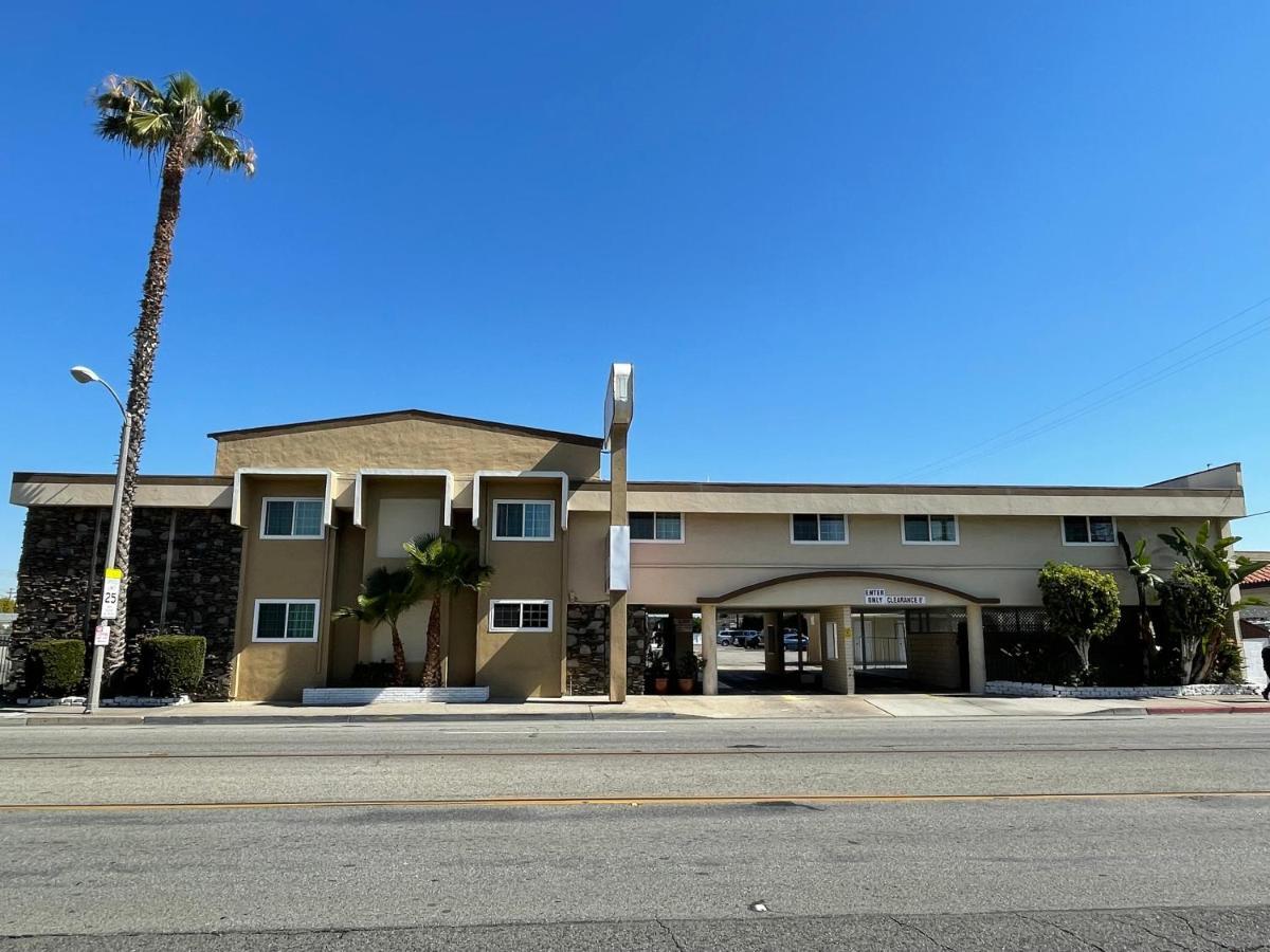 Grand Inn Fullerton Exterior photo