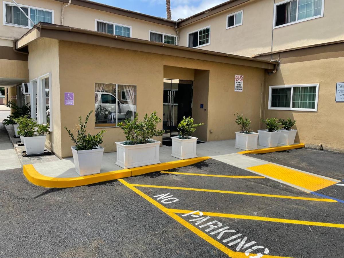 Grand Inn Fullerton Exterior photo