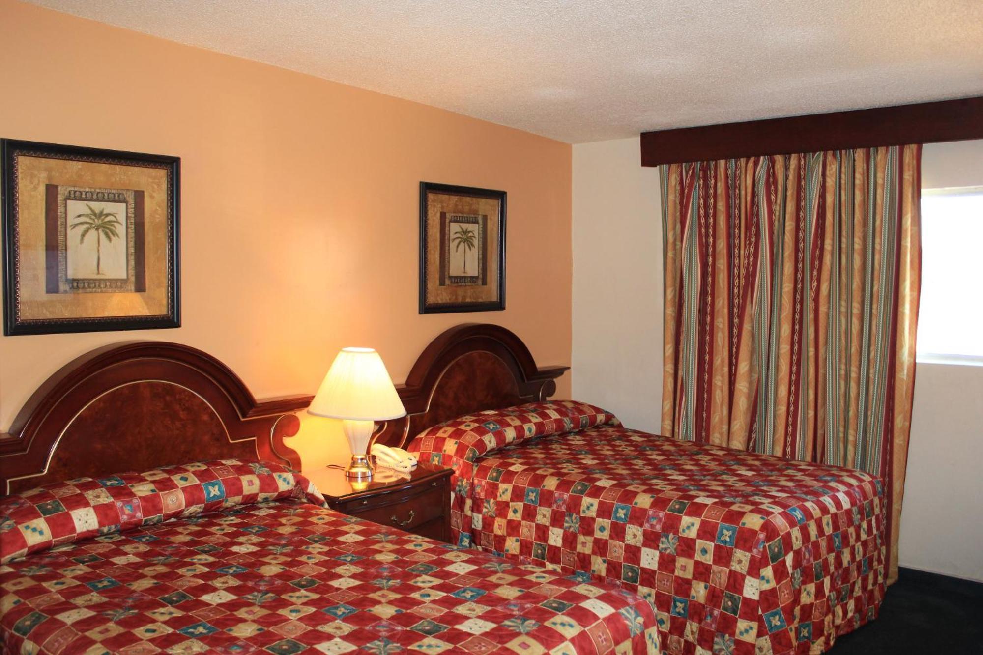 Grand Inn Fullerton Exterior photo