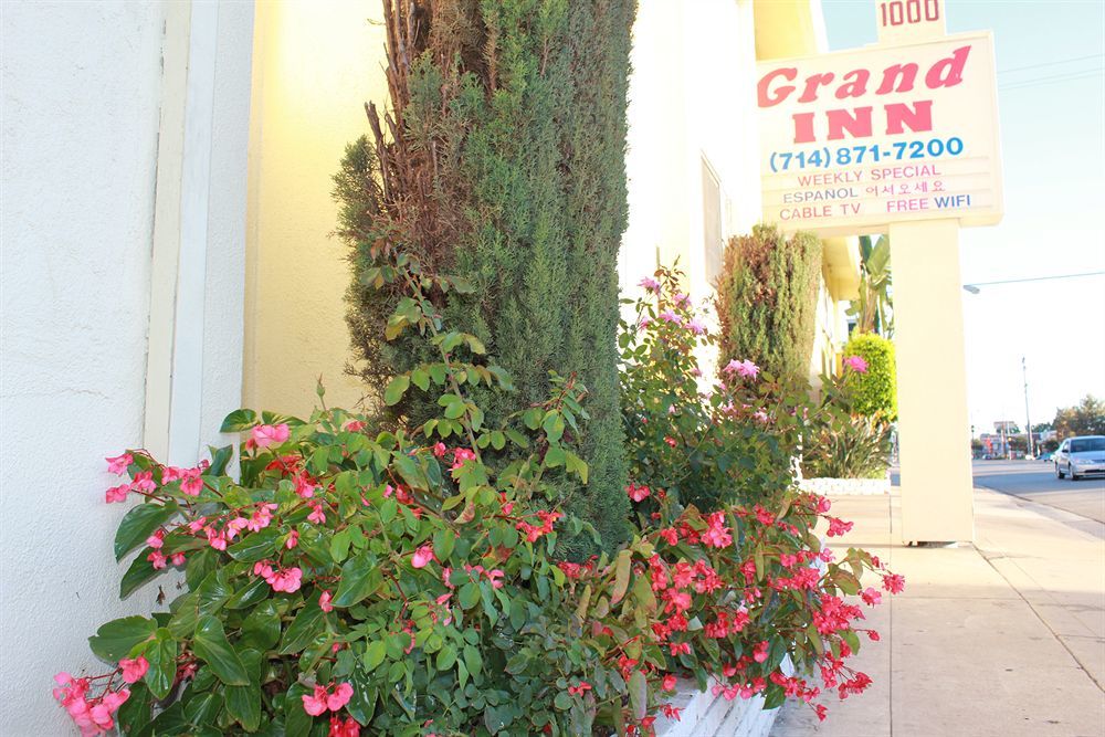 Grand Inn Fullerton Exterior photo