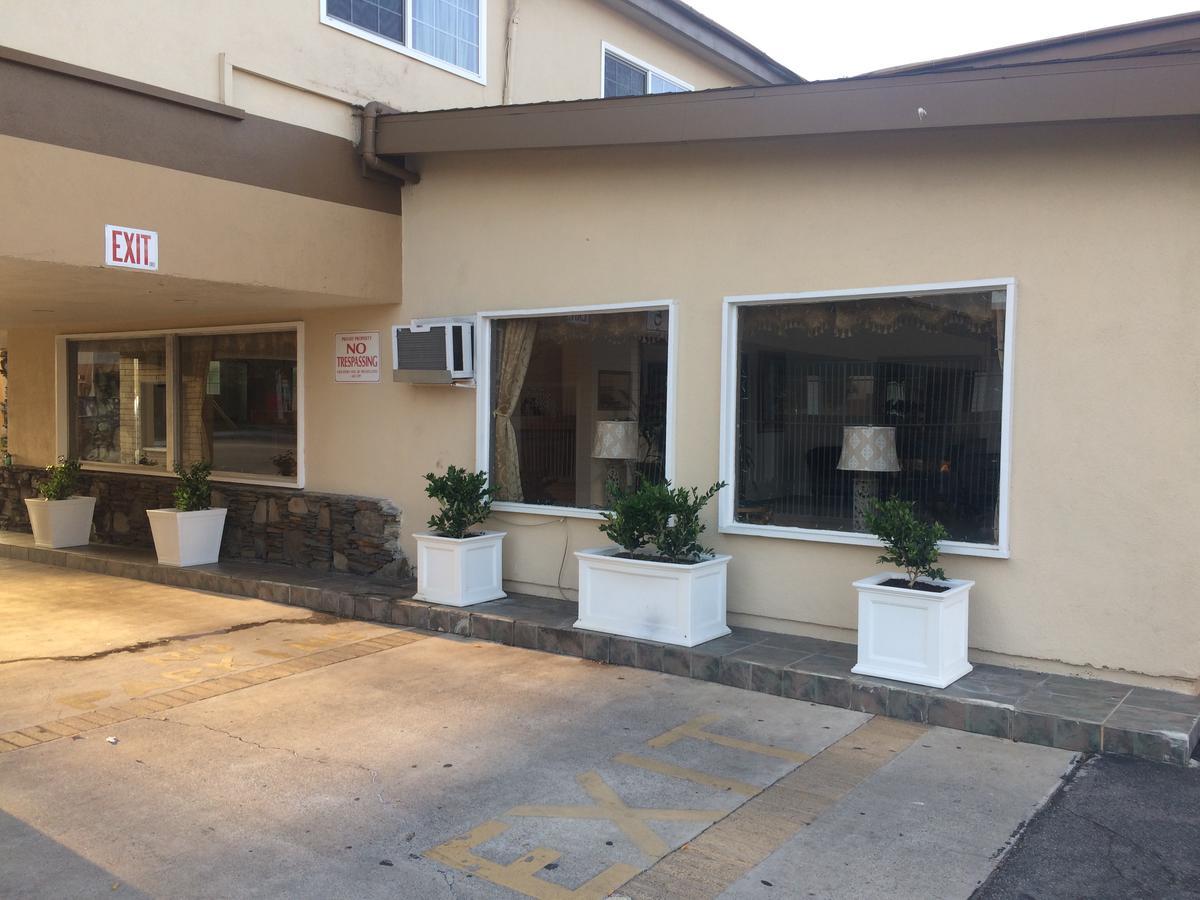Grand Inn Fullerton Exterior photo