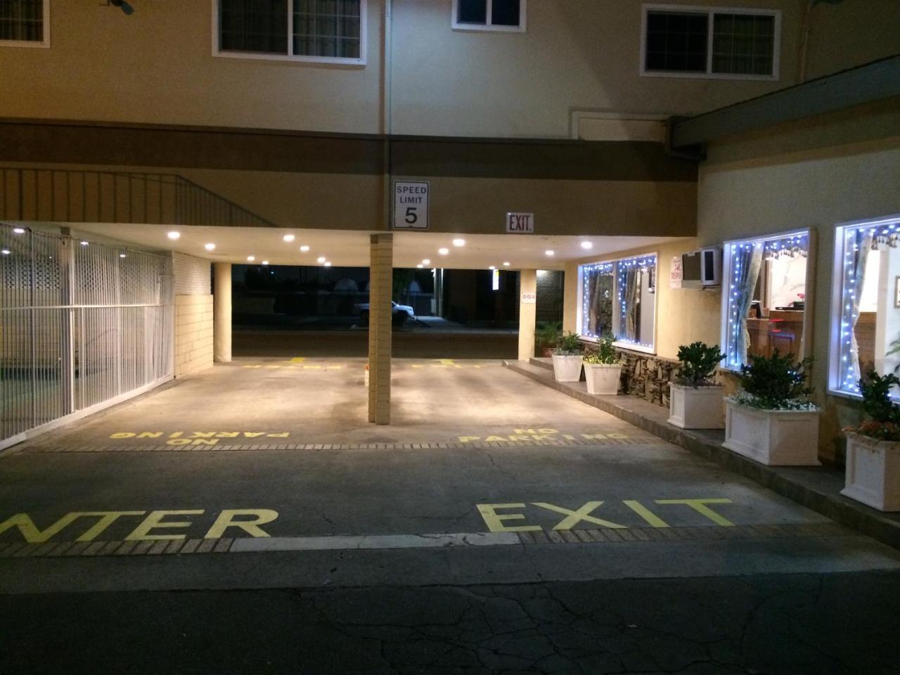 Grand Inn Fullerton Exterior photo