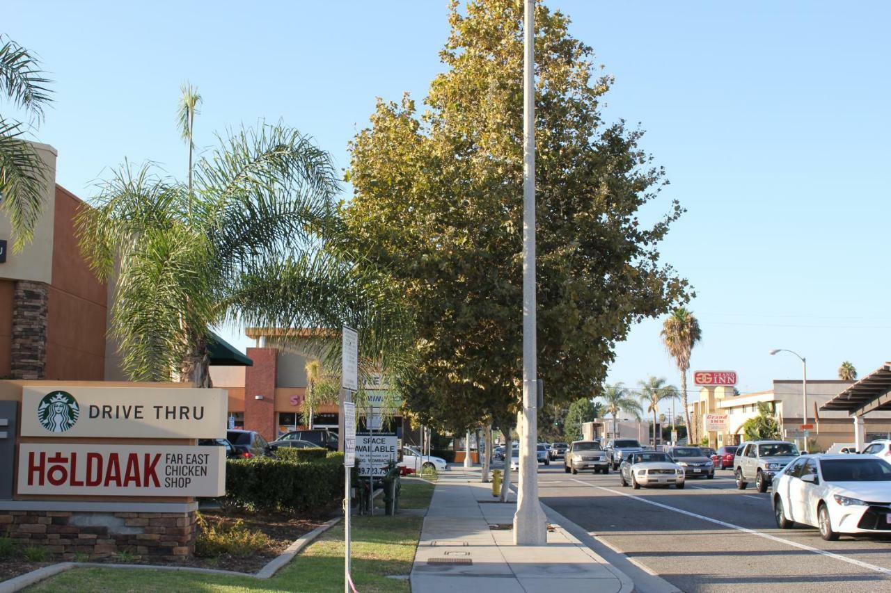 Grand Inn Fullerton Exterior photo